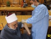 جامعة الأزهر تبدأ تطعيم منسوبيها بلقاحات كورونا قبل بدء الامتحانات 