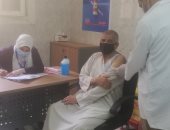إقبال متزايد من المواطنين على مركز تلقى لقاح كورونا بالوادى الجديد.. فيديو
