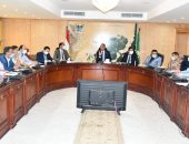محافظة الفيوم تناقش إجراءات إنجاز ملف تقنين أراضى الدولة