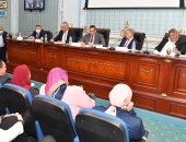 "محلية النواب" تبحث تثبيت المتعاقدين بمشروعات الوحدات المحلية فى البحيرة