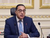 رئيس الوزراء: الرئيس السيسى وجه بمزج المنظومة الرقمية والورقية بامتحانات الثانوية.. صور