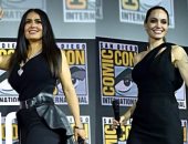 سلمى حايك تحتفل بعيد ميلاد أنجلينا جولى بصورة من ترويجهما لفيلم Eternals