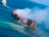 اندلاع حريق هائل على متن سفينة حاويات  بالقرب من سواحل كولومبيا