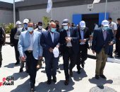 رئيس الوزراء يتفقد ميناء العين السخنة 