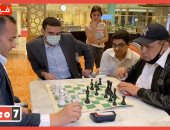 بطل العالم فى الشطرنج: الرجالة أشطر من الستات "فيديو"