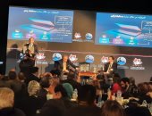 وزير الاتصالات: محظوظ من يعمل بمبادرة حياة كريمة ومركز جديد للبحوث التطبيقية