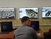 لو المراقب مخدش باله الكاميرا هتجيبك.. شاهد طرق ضبط الغش بامتحانات جامعة عين شمس