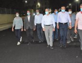 محافظ الغربية ومتدربى البرنامج الرئاسى يتفقدون أعمال الرصف بطنطا
