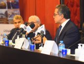 وزير السياحة: عقدنا اجتماعات بشأن موسم الحج وننتظر موقف السعودية