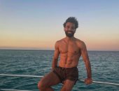 شاهد .. محمد صلاح فى رحلة بحرية وصيد بالجونة .. صور