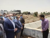 وزير التنمية المحلية ومحافظ بني سويف يتابعان الموقف التنفيذي لمشروع تبطين الترع