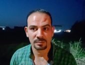 شهامة شاب أنقذ أسرة من السقوط بسيارتهم فى مصرف بكفر الشيخ.. فيديو وصور