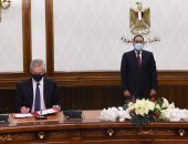 رئيس الوزراء يشهد توقيع عدد من اتفاقيات التعاون بين مصر وفرنسا.. تمويل برنامج دعم موازنة قطاع الحماية الاجتماعية بمصر لصالح تطبيق منظومة التأمين الصحى الشامل.. إقامة حرم جامعى جديد للجامعة الفرنسية فى مصر