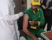 محافظ المنوفية يطلق مبادرة لتطعيم عمال النظافة ضد الالتهاب الكبدى