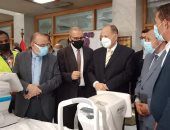 توفير أجهزة تشخيص المياه البيضاء لمستشفى الرمد بجامعة الأزهر.. صور
