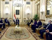 رئيس الوزراء للمبعوث الرئاسى الأمريكى: ملفات البيئة لم تعد ترفاً ومصر أخذتها بالجدية.. صور