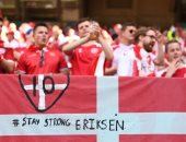 يورو 2020.. جماهير منتخب الدنمارك تدعم إريكسن خلال مواجهة بلجيكا "صور"