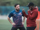 نظرة معلول لـ موسيمانى وضحكة سليمان أبرز ملامح مران الأهلى استعدادا للترجى.. صور