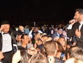 تامر حسنى يهنئ مصطفى قمر على زواج نجله إياد بصور من حفل الزفاف