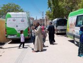 الكشف على 2361 مواطنا فى قافلة طبية مجانية بمبادرة "حياة كريمة" بقنا