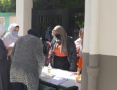 توافد طلاب الثانوية الأزهرية على اللجان فى أول أيام الامتحانات.. صور