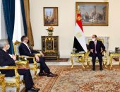 الرئيس السيسي: مصر ترحب بتكثيف التعاون مع ماليزيا فى مختلف المحافل الدولية