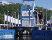 استخدام مركب متطور لإزالة وفرز النفايات من الأنهار والبحيرات في باريس.. فيديو