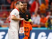 يورو 2020.. هولندا تكرم بانديف أسطورة مقدونيا الشمالية فى مباراته الأخيرة