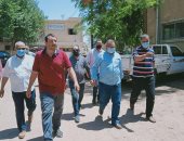 محافظ المنيا يوجه رؤساء المراكز بالمتابعة الميدانية لمشروعات "حياة كريمة".. صور