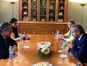 وزير السياحة يناقش تطوير المتحف المصرى بالتحرير ومشروع المتحف الأتونى