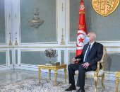 صراع قصر قرطاج وحركة النهضة.. الحركة تتحدى الرئيس وتؤكد تمسكها بحكومة المشيشى. .قيس سعيد: هناك خطر يهددنا بمحاولات ضربنا داخليا.. دعوة لتوحيد الصف التونسى.. و"الدستورى الحر" يطالب بتحرير البرلمان من الإخوان