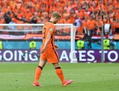 يورو 2020.. هولندا تكمل لقاء التشيك بـ10 لاعبين بعد طرد دى ليخت "فيديو"