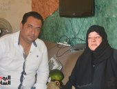 فى الذكرى الثامنة.. "اليوم السابع" داخل منزل شهيد بورسعيد فى ميدان الشهداء قبيل ثورة 30 يونيو.. فدى أبناء وطنه واستقبل قنبلة يدوية بصدره.. ووالدته: محضرتش جنازة ابنى منهم لله وحسبى الله ونعم الوكيل.. فيديو وصور