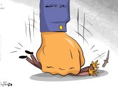 كاريكاتير صحيفة كويتية.. يد الأمن تسحق البلطجة