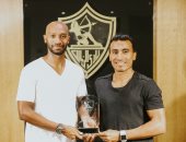 كواليس غرفة الملابس.. عبد الشافى يثير الرعب فى الزمالك بالسحالى والصواريخ