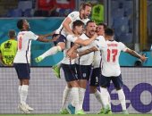 أستون فيلا يحتفى بتأهل 4 لاعبين لنصف نهائي يورو 2020 وكوبا أمريكا