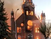 جارديان: استهداف الكنائس الكاثوليكية فى كندا بالحرائق بعد العثور على قبور