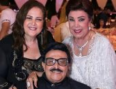 إيمي سمير غانم تحيي ذكرى وفاة رجاء الجداوي بصورة مع والدها الراحل ووالدتها