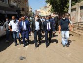 محافظ المنوفية يتفقد أعمال إنشاء المجمعات الخدمية الجديدة وتوصيل الغاز