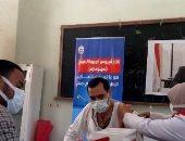 تطعيم مراقبين الثانوية العامة بالشرقية ضد فيروس كورونا