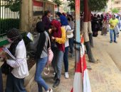 بكاء طالبات الثانوية العامة بعد امتحان اللغة العربية بالغربية.. والتعليم ترد "فيديو" 