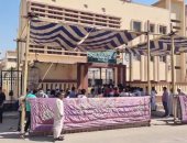 طلاب الثانوية العامة بسوهاج يؤدون الامتحانات داخل 79 لجنة وسط إجراءات مشددة