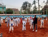 الكاراتيه مش للرجال فقط.. هدى وشهد يدربان الأطفال على فنون القتال ببنى سويف.. لايف