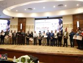 وزيرة الثقافة تعلن أسماء الفائزين بجوائز معرض القاهرة الدولى للكتاب.. أفضل رواية "صالة أورفانيللى" لـ أشرف العشماوى.. على بدرخان يحصد جائزة السينما.. وإيناس عبد الدايم: إقامة المعرض حرص على استكمال التنوير