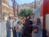 إسعاف طالبة داخل لجنة امتحانات الثانوية العامة بأسوان