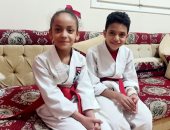 الأخوان رودينا ومازن 7 و9 سنوات يحصدان ذهبية وفضية بطولة الشرقية للكاراتيه.. فيديو وصور