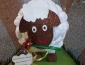 البيئة تصمم خروف العيد من مواد صديقة للبيئة للتوعية بإعادة الاستخدام.. صور