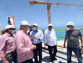 جولة تفقدية لرئيس الوزراء بمدينة العلمين الجديدة.. صور