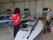 لاعبا منتخب الشراع يستلمان القوارب استعداداً للمشاركة أولمبياد طوكيو 