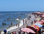 إقبال المصطافين على مصيف بلطيم فى ثانى أيام عيد الأضحى.. فيديو وصور